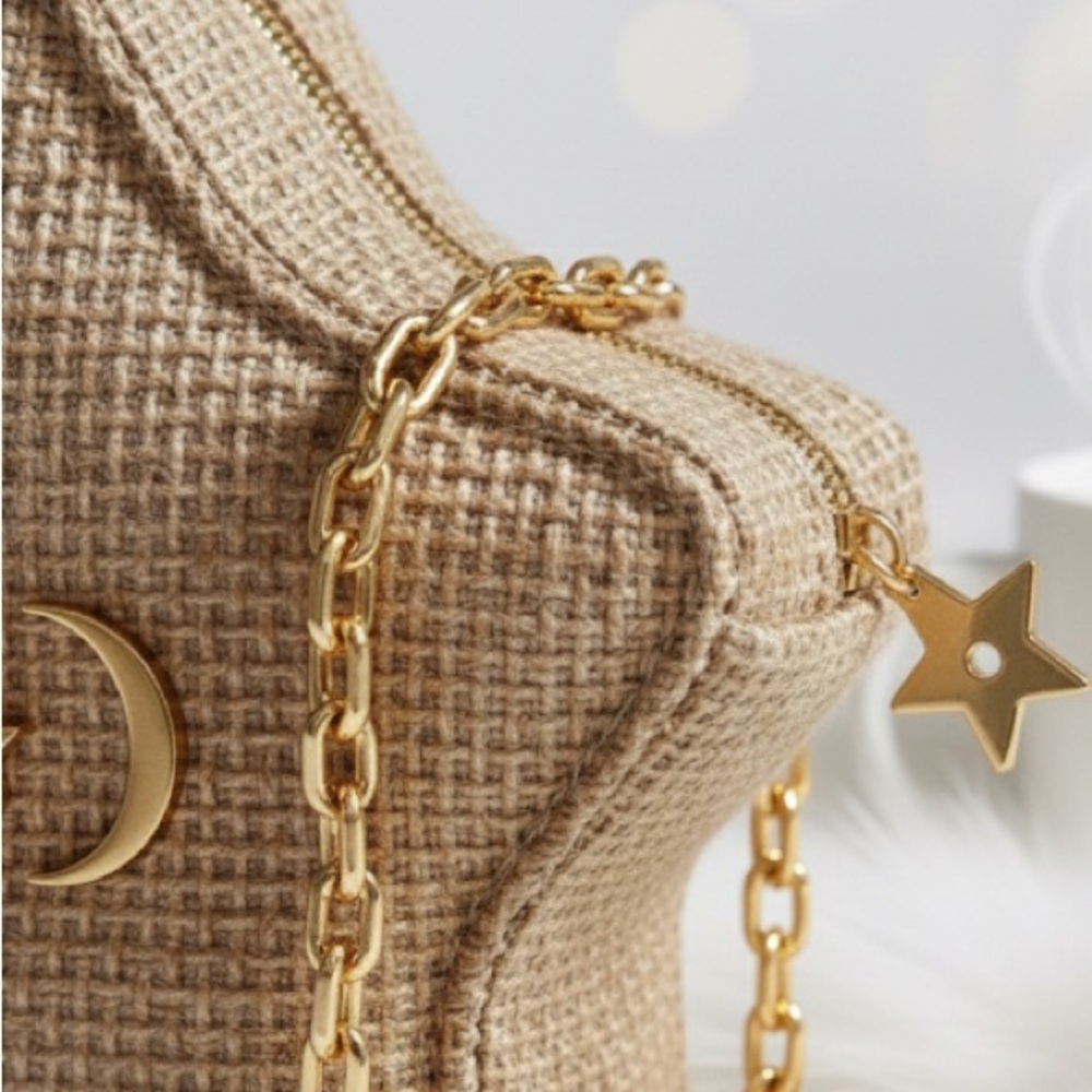 Christian Dior Pouch Star Gold Beige Novelty Logo Holiday Exclusive CD 2025 - Picture 4 of 9